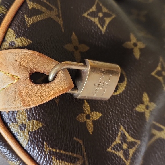 Louis Vuitton Monogram Speedy 30 - Picture 14 of 15